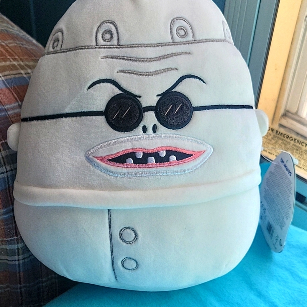 🆕️ Squishmallows 8" Disney the Nightmare Before Christmas- Dr. Finklestein